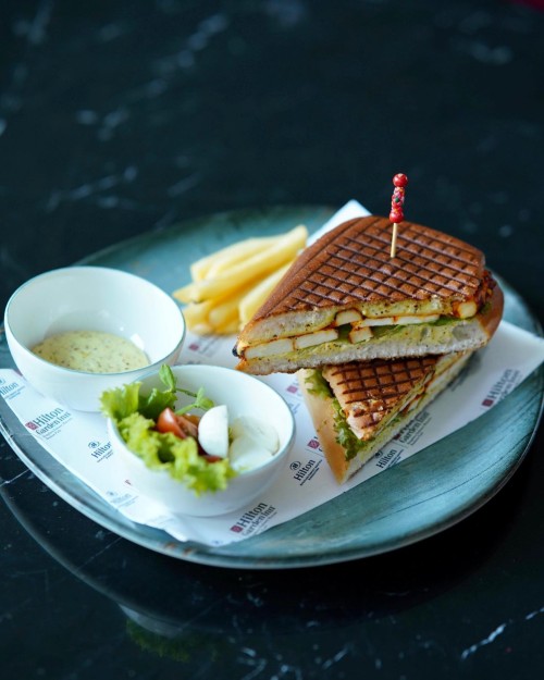 Top-Dining--Bar-Experiences-in-Bangalore.jpg