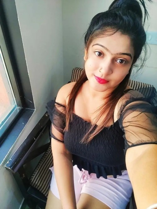 Escort-Service-Mumbai---Isha-Bansal.jpg