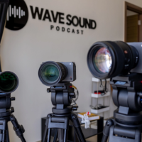 Wave-Sound-Podcast-Dubai.png