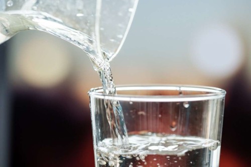 macro-shot-pouring-water-into-glass-1.jpg