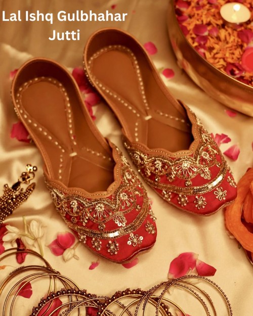 Lal-Ishq-Gulbhahar-Jutti-1.jpg