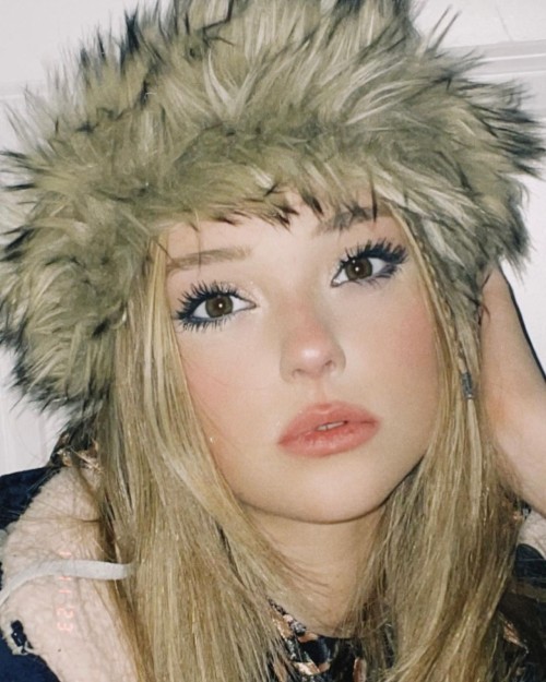 sophie-grace-01-12-2023-6.jpg