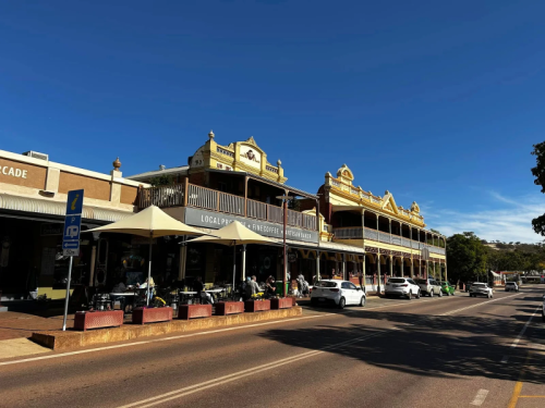 Toodyay-Bakery-Glenn.png