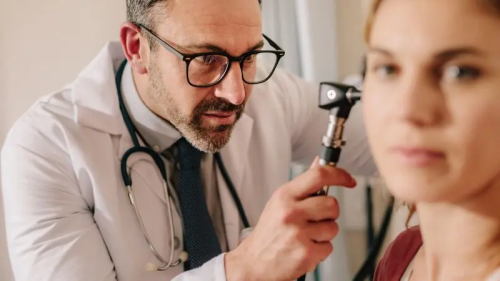 Ear-wax-removal-service-in-Wood-Green.png