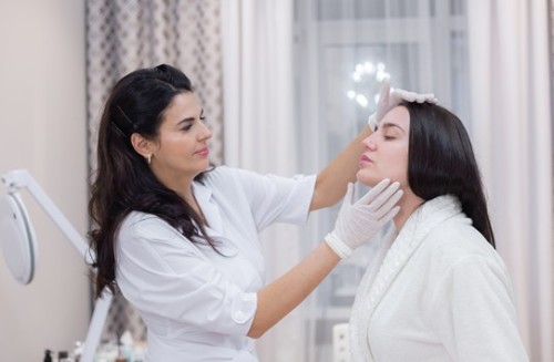 Contact-Best-Dermatologist-in-Kochi.jpg