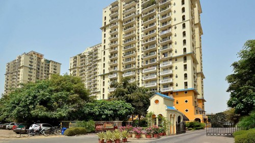 Residential-properties-on-NH-8-Road-Gurgaon.jpg